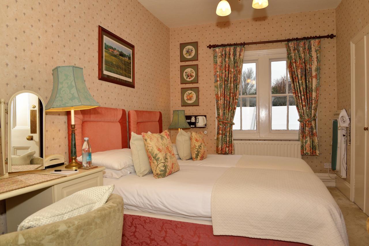 בוגנור רג'יס The Inglenook Hotel מראה חיצוני תמונה
